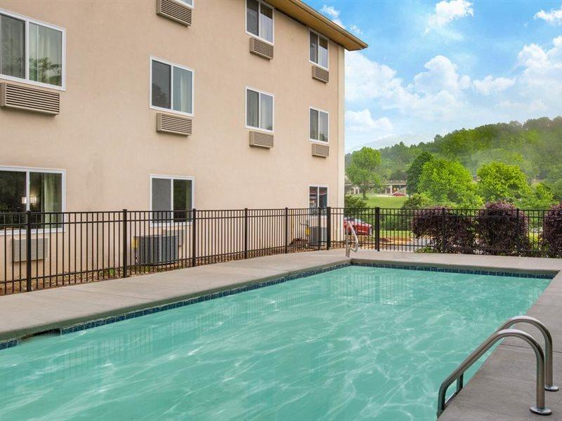 Super 8 By Wyndham Chattanooga Lookout Mountain Tn Exterior photo